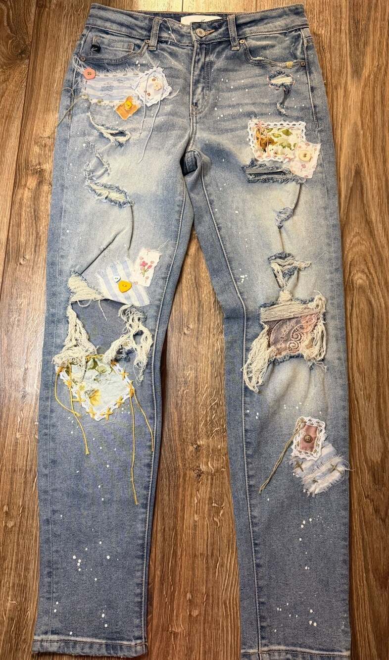KanCan Women's Distressed Patchwork Upcycled Cottagecore Jeans Size 3/25